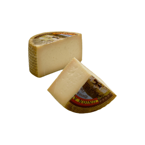 dos trozos de queso curado